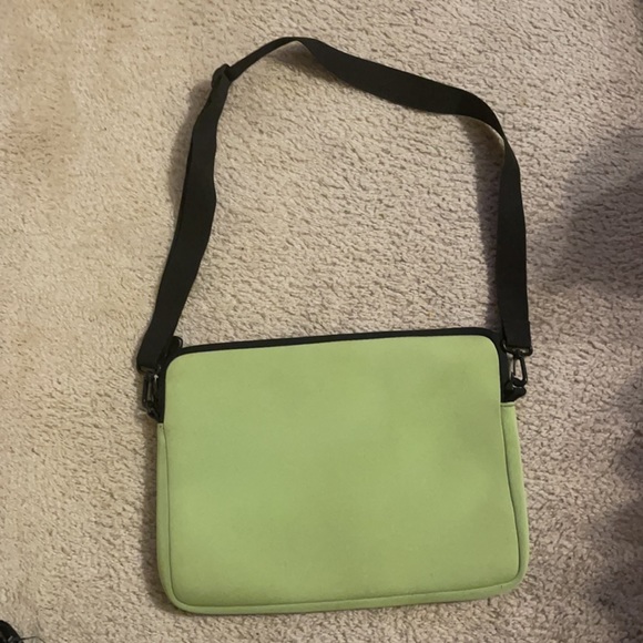 Officially Licensed Nickelodeon Invader Zim Gir Laptop Bag With Detachable Strap - Picture 6 of 7